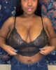 Réunionnaise en mode strip coquin